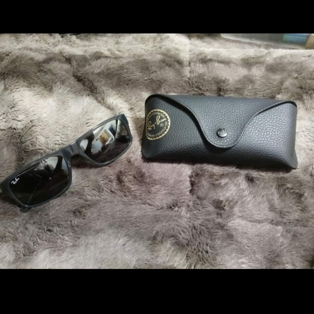 classic style dark gray ray bans